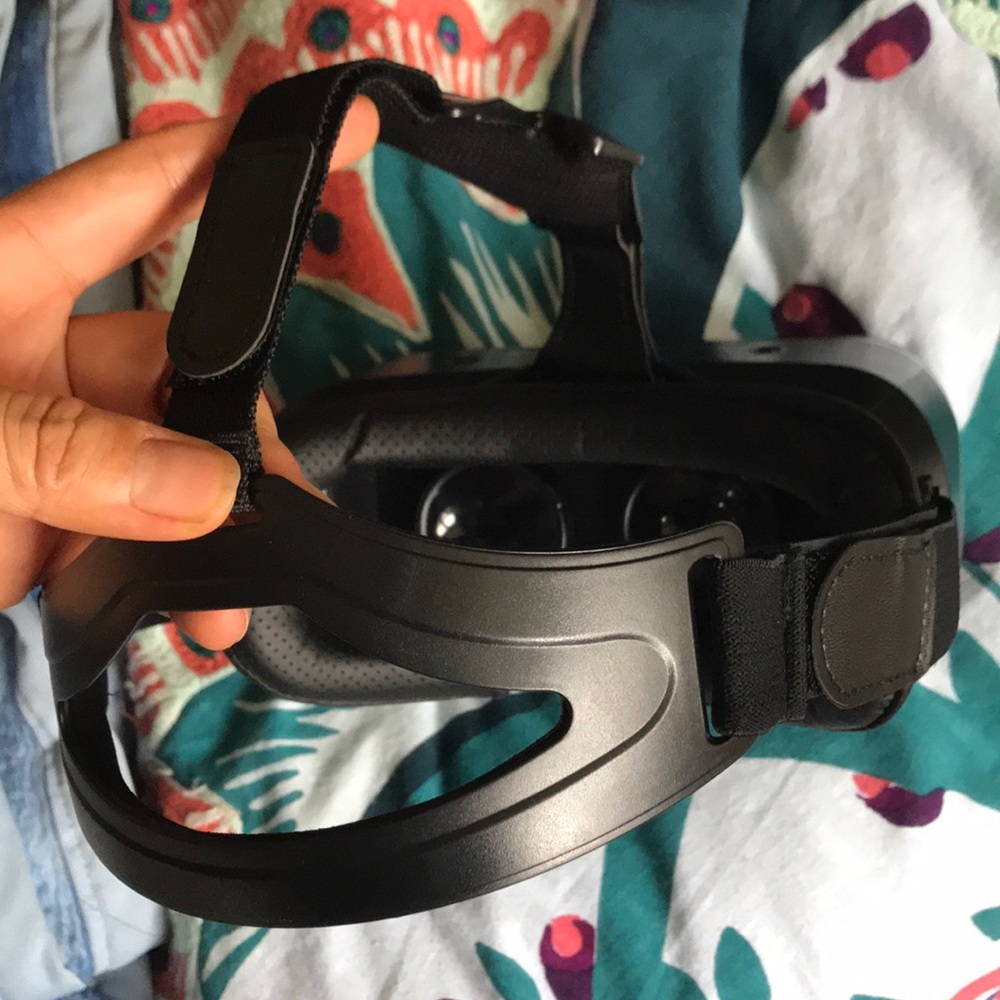 Virtual reality glasses - Picture 3 of 4